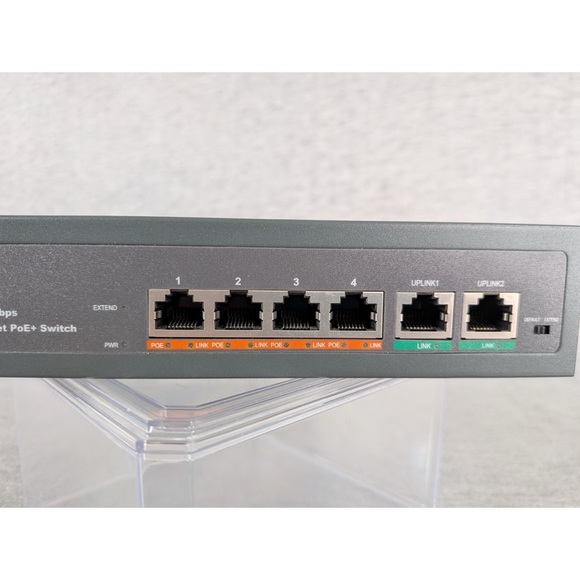 Mokerlink 4-Port 10/100 Mbps PoE + Switch - Picture 4 of 14